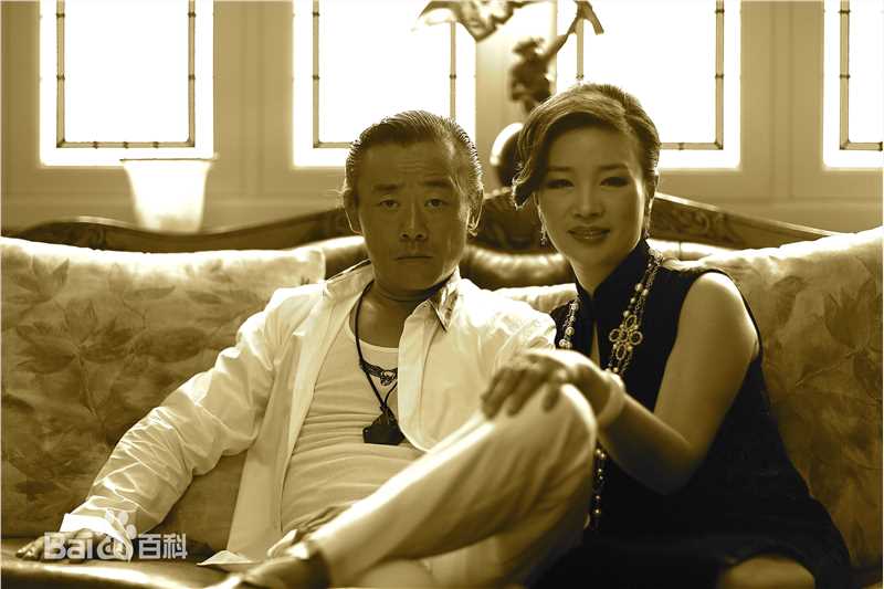 周立波(Zhou Libo)婚礼素颜照壁纸