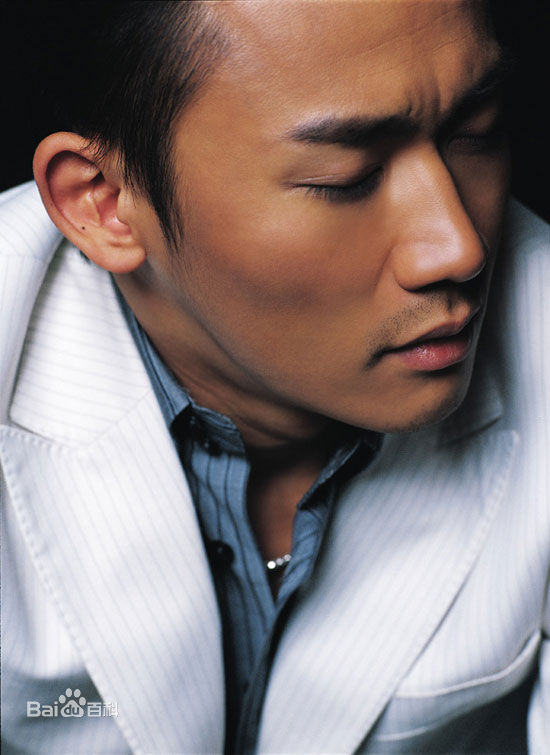 聂远最全杂志照壁纸