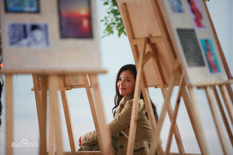 最新刘涛(Tamia Liu)在《恋者多喜欢》程雨中的图集