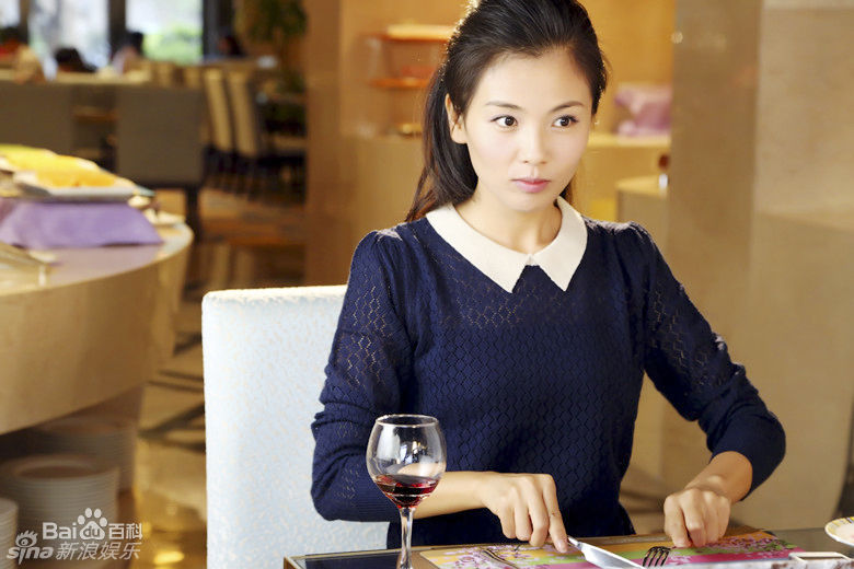 最新刘涛(Tamia Liu)在《恋者多喜欢》程雨中的图集