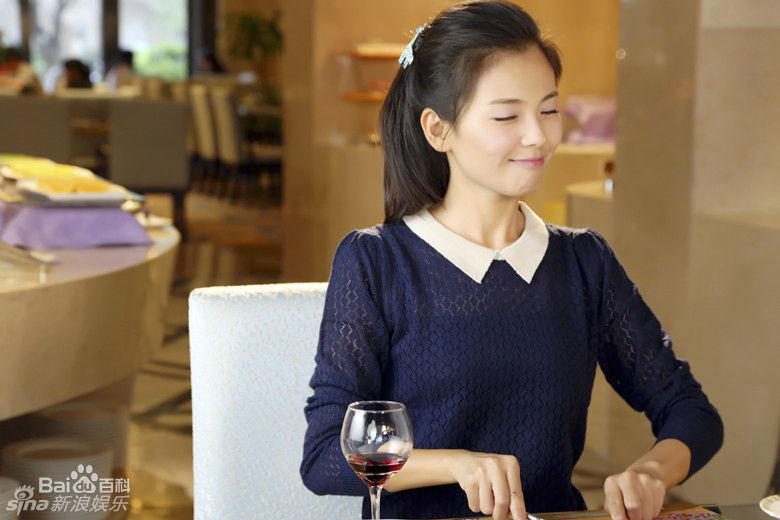 最新刘涛(Tamia Liu)在《恋者多喜欢》程雨中的图集