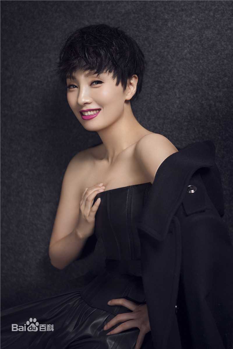 陶虹时尚大片温婉动人 千面女王惊艳惹眼图片图集