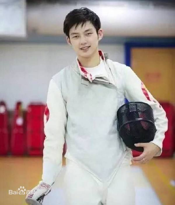 董力的击剑生涯性感图片图集