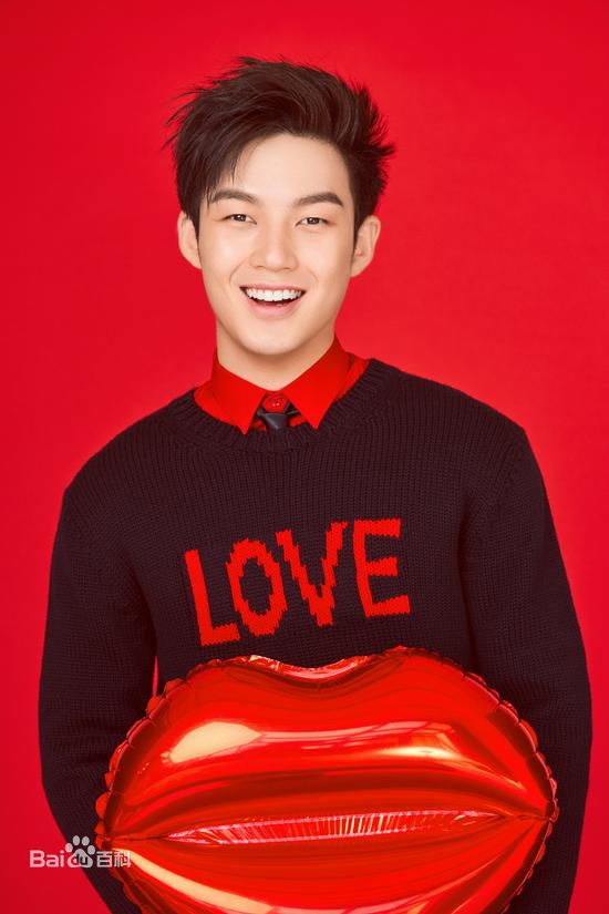 最新董力在《梦中情人》中的图集