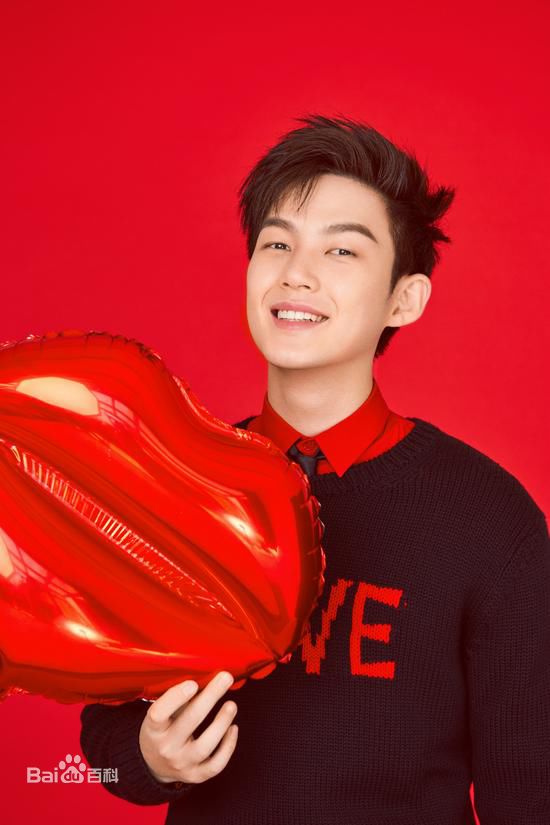 最新董力在《梦中情人》中的图集