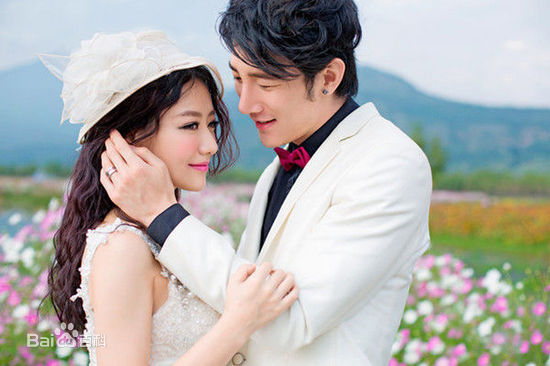 白冰(Ice)婚纱照壁纸壁纸