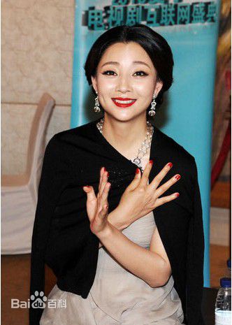 殷桃(Yin Tao)出席最具号召力女演员典礼照图册