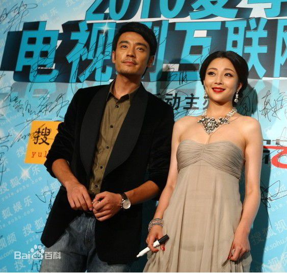 殷桃(Yin Tao)出席最具号召力女演员典礼照图册