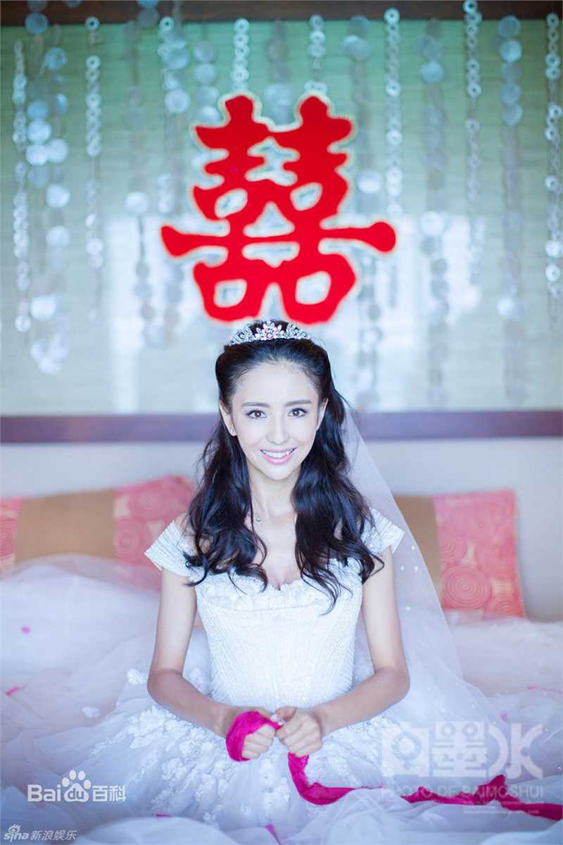 佟丽娅(Tong Liya、 Liliya)婚礼现场图片图册