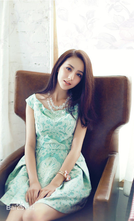 佟丽娅(Tong Liya、 Liliya)精选-时尚图册