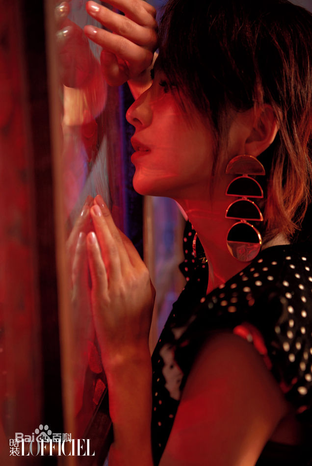 佟丽娅(Tong Liya、 Liliya)演艺之路生活照相册