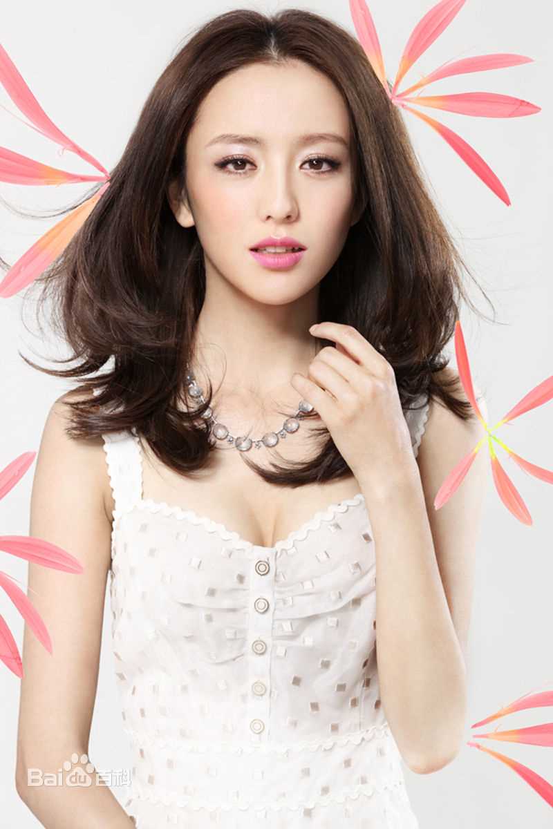 佟丽娅(Tong Liya、 Liliya)北京青年周刊图片图册