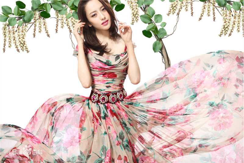 佟丽娅(Tong Liya、 Liliya)北京青年周刊图片图册