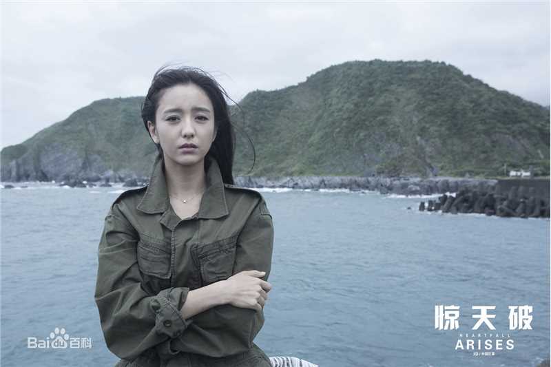 佟丽娅(Tong Liya、 Liliya)惊天破素颜照相册