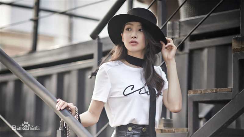 宋茜(Victoria Song)最新杂志壁纸