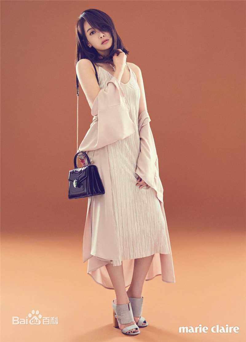 宋茜(Victoria Song)最新杂志壁纸