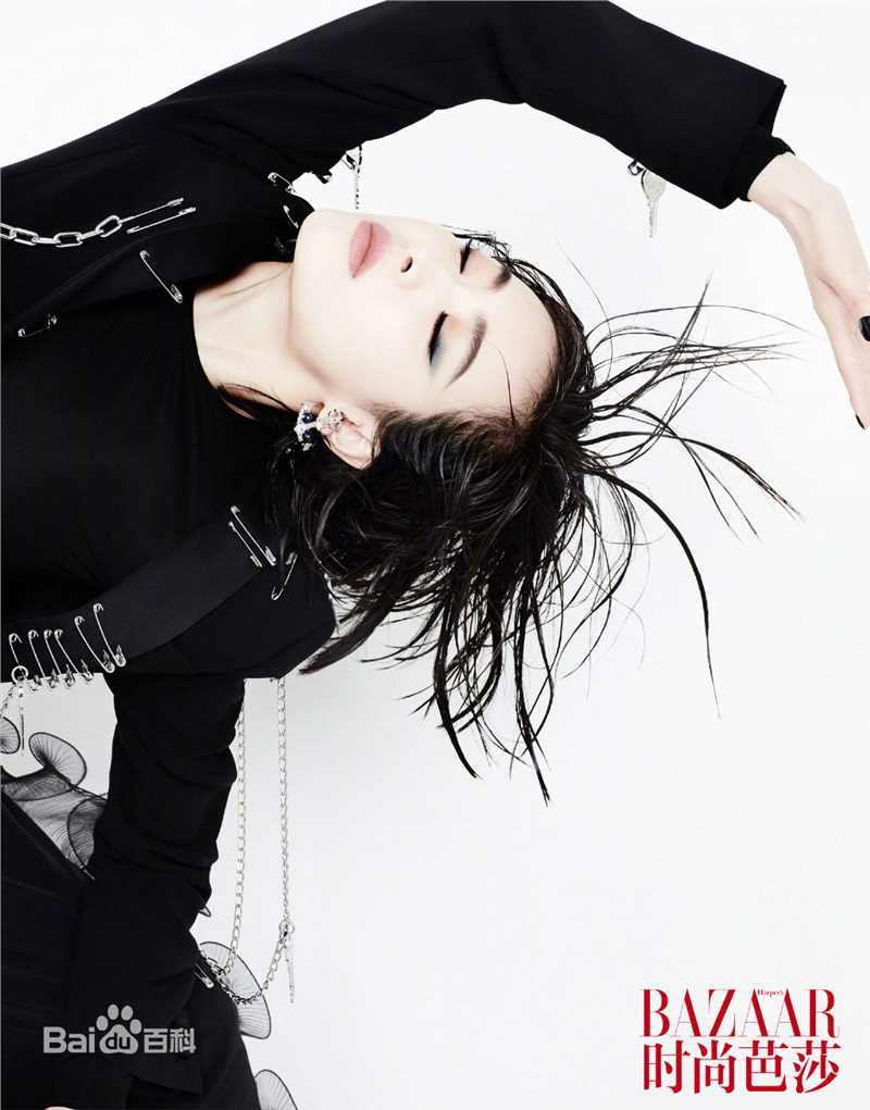 宋茜(Victoria Song)最新杂志壁纸