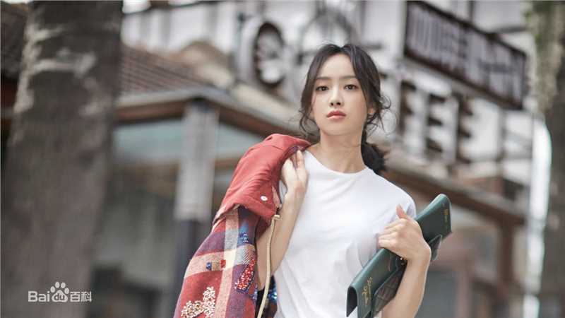 宋茜(Victoria Song)最新杂志壁纸