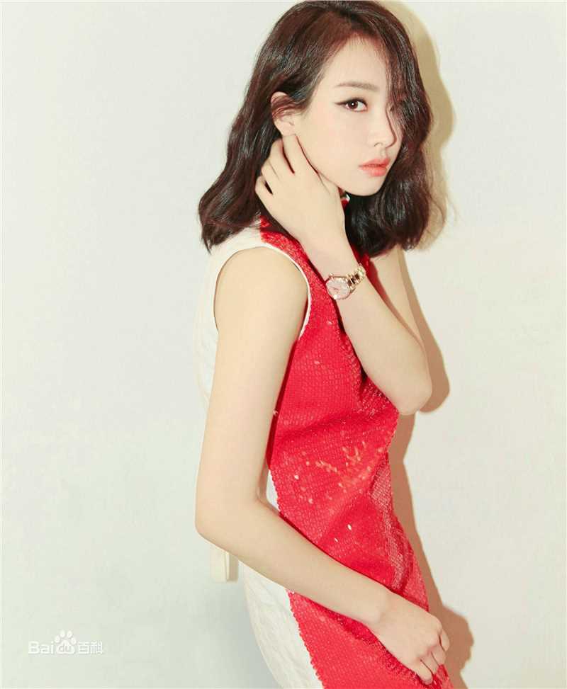 宋茜(Victoria Song)最新杂志壁纸