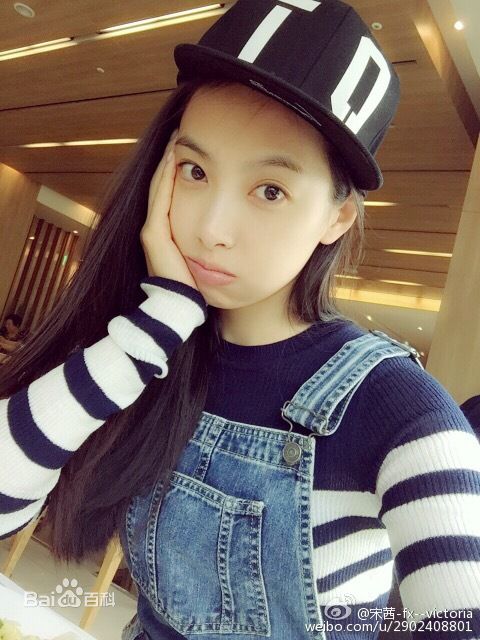 宋茜(Victoria Song)生活照壁纸壁纸