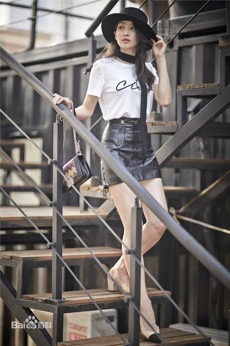 宋茜(Victoria Song)街拍图册