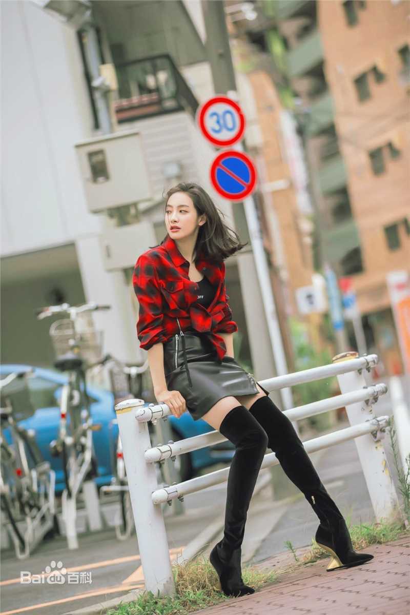 宋茜(Victoria Song)街拍图册