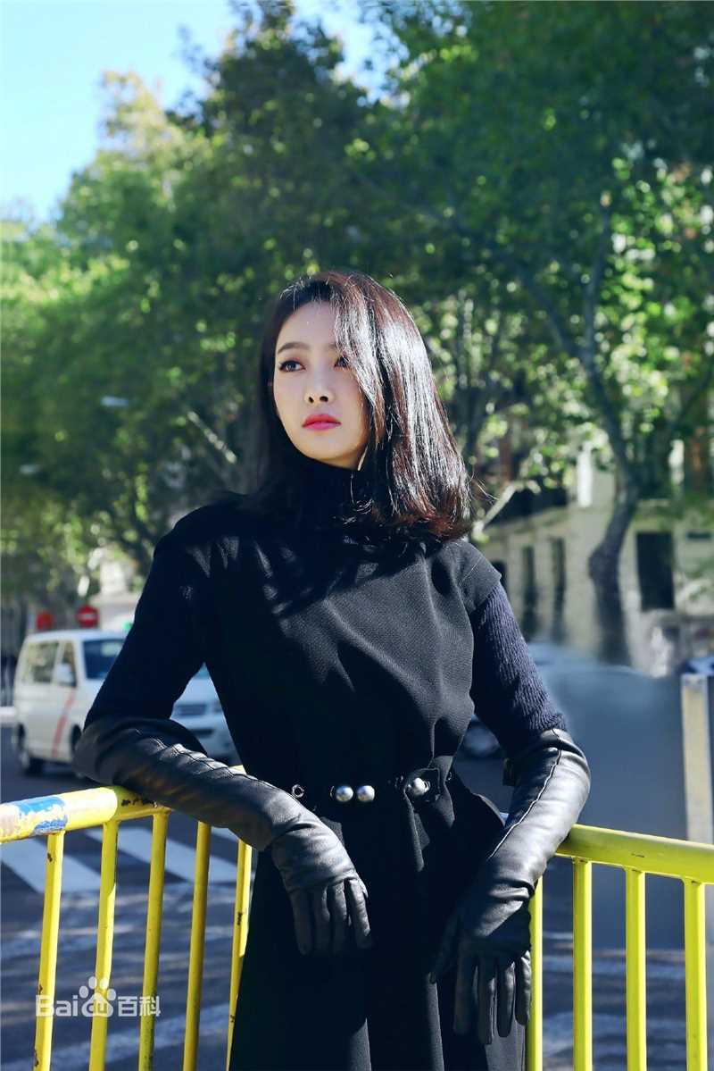 宋茜(Victoria Song)街拍图册