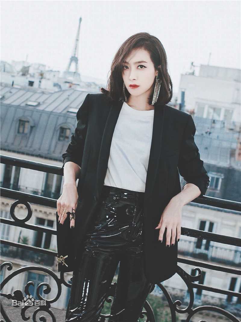 宋茜(Victoria Song)巴黎时装周前后照片