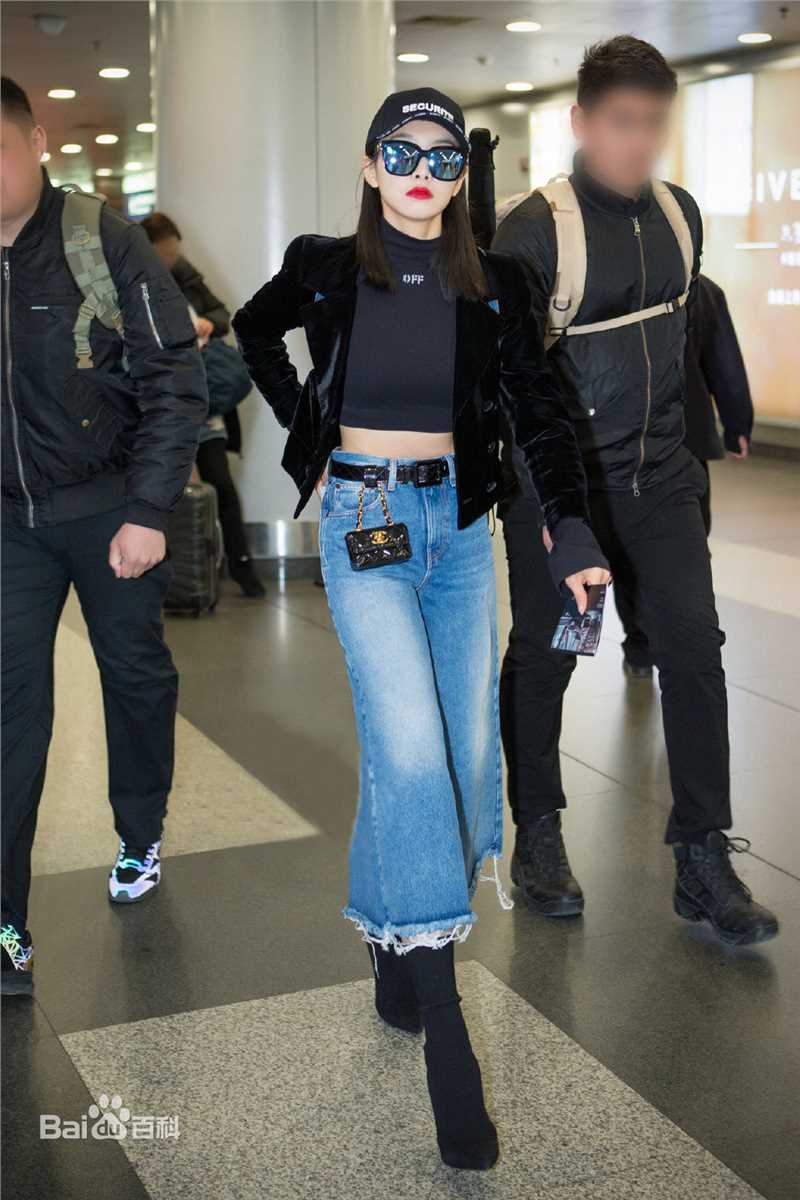 宋茜(Victoria Song)机场前后照片