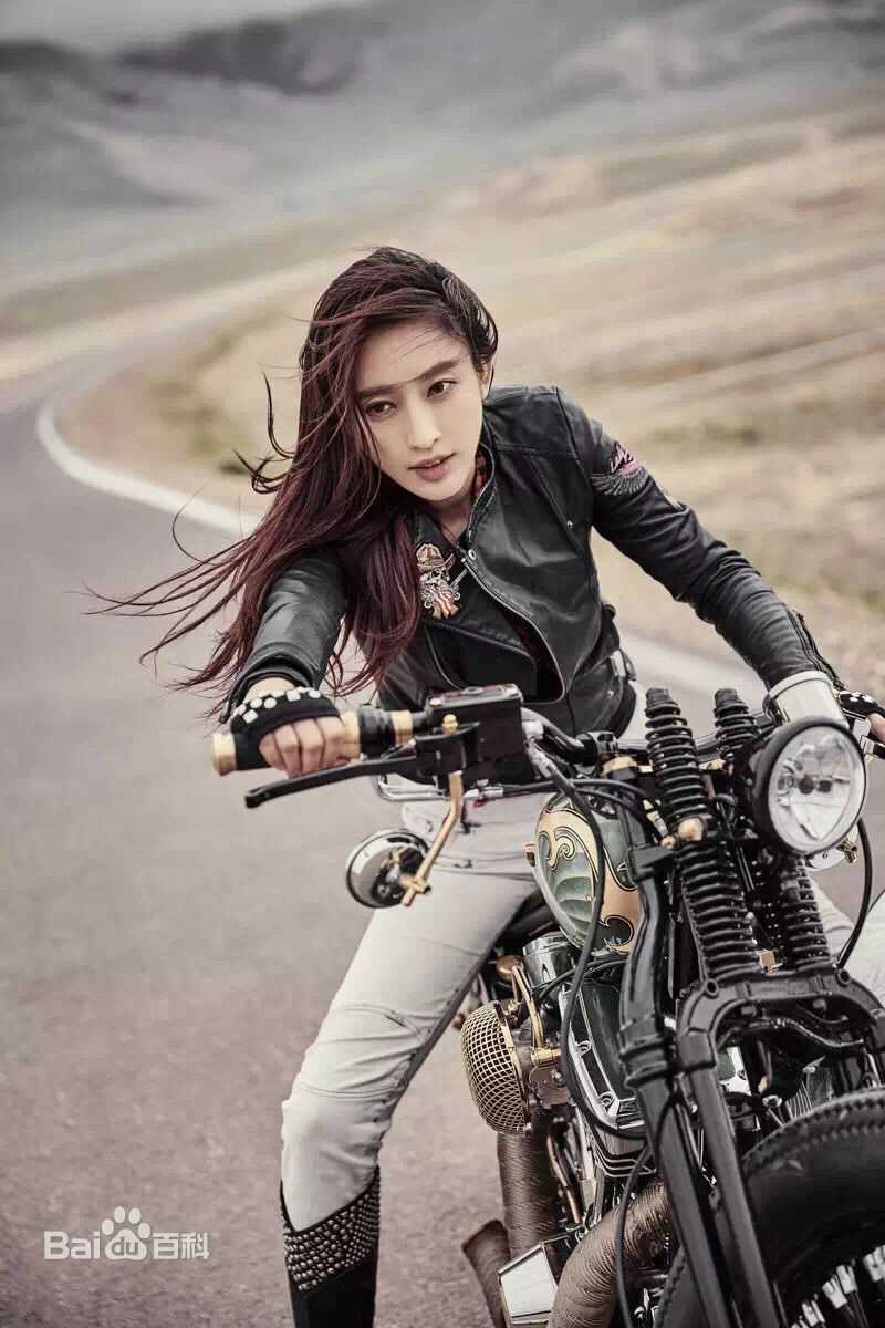 最新张俪(Zhang Li)性感图片