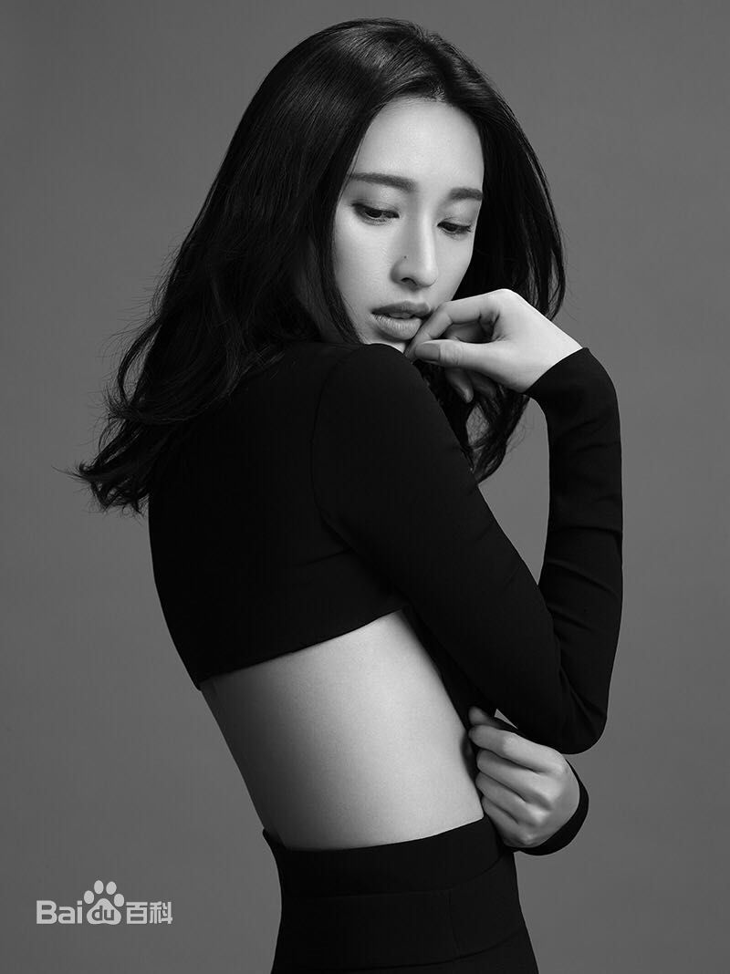 最新张俪(Zhang Li)性感图片