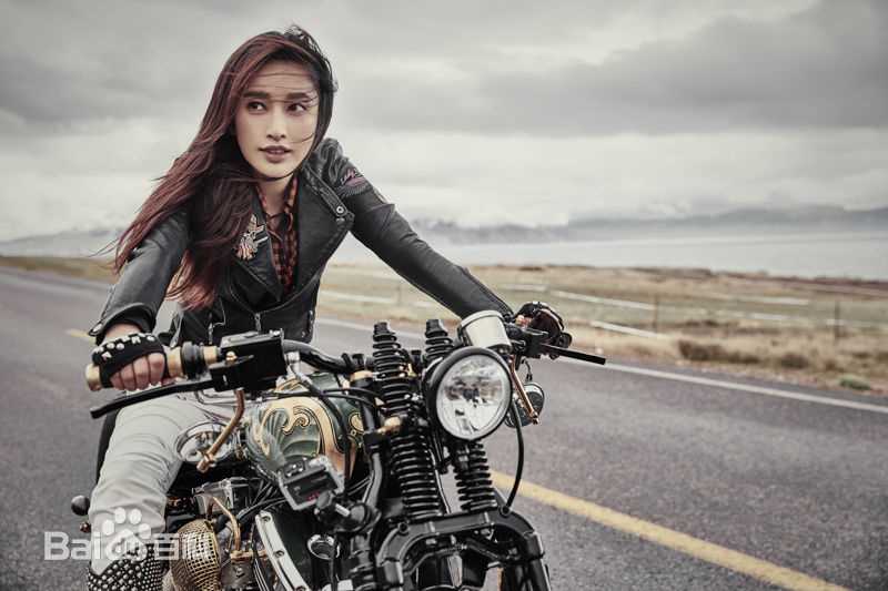 最新张俪(Zhang Li)性感图片