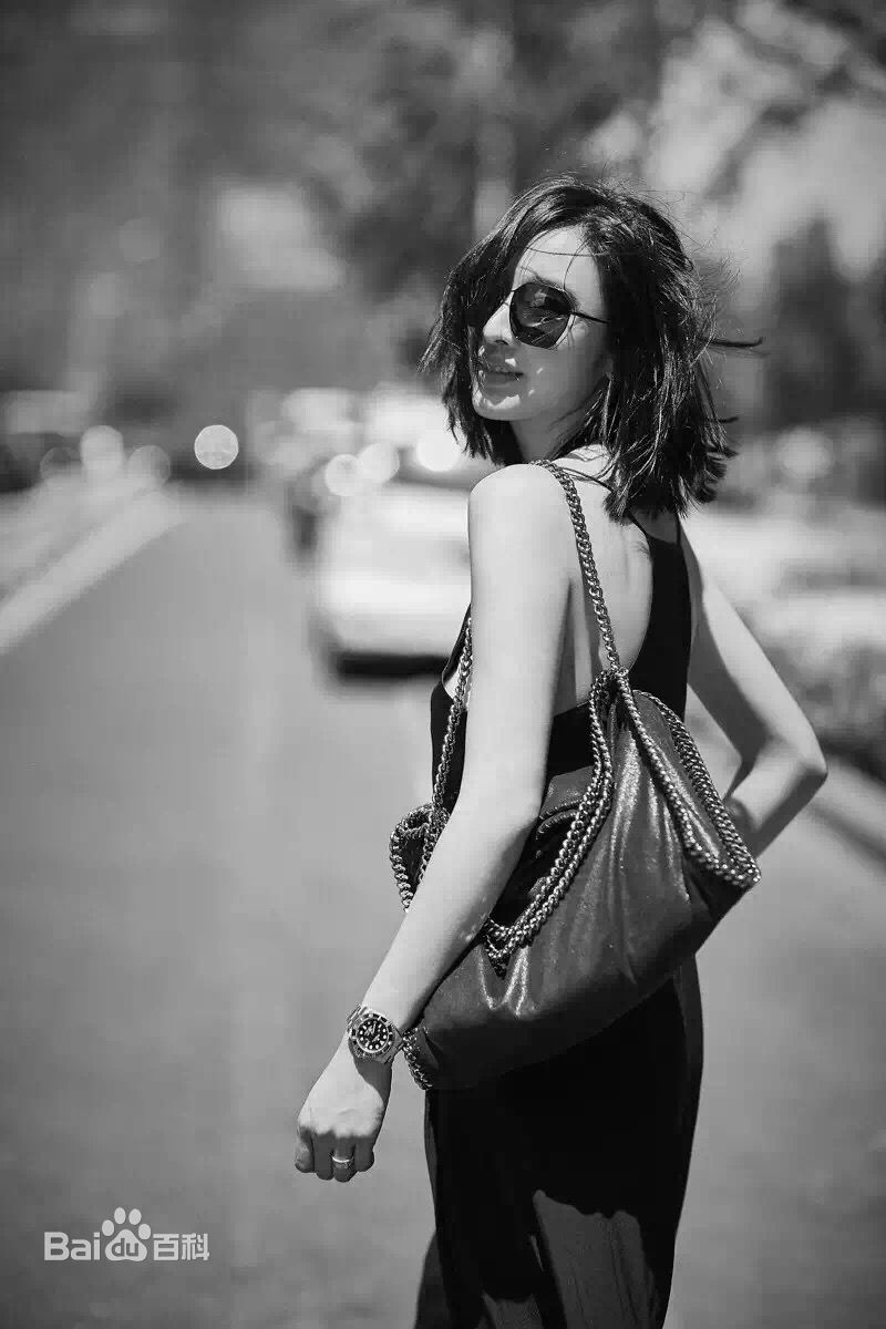 最新张俪(Zhang Li)性感图片