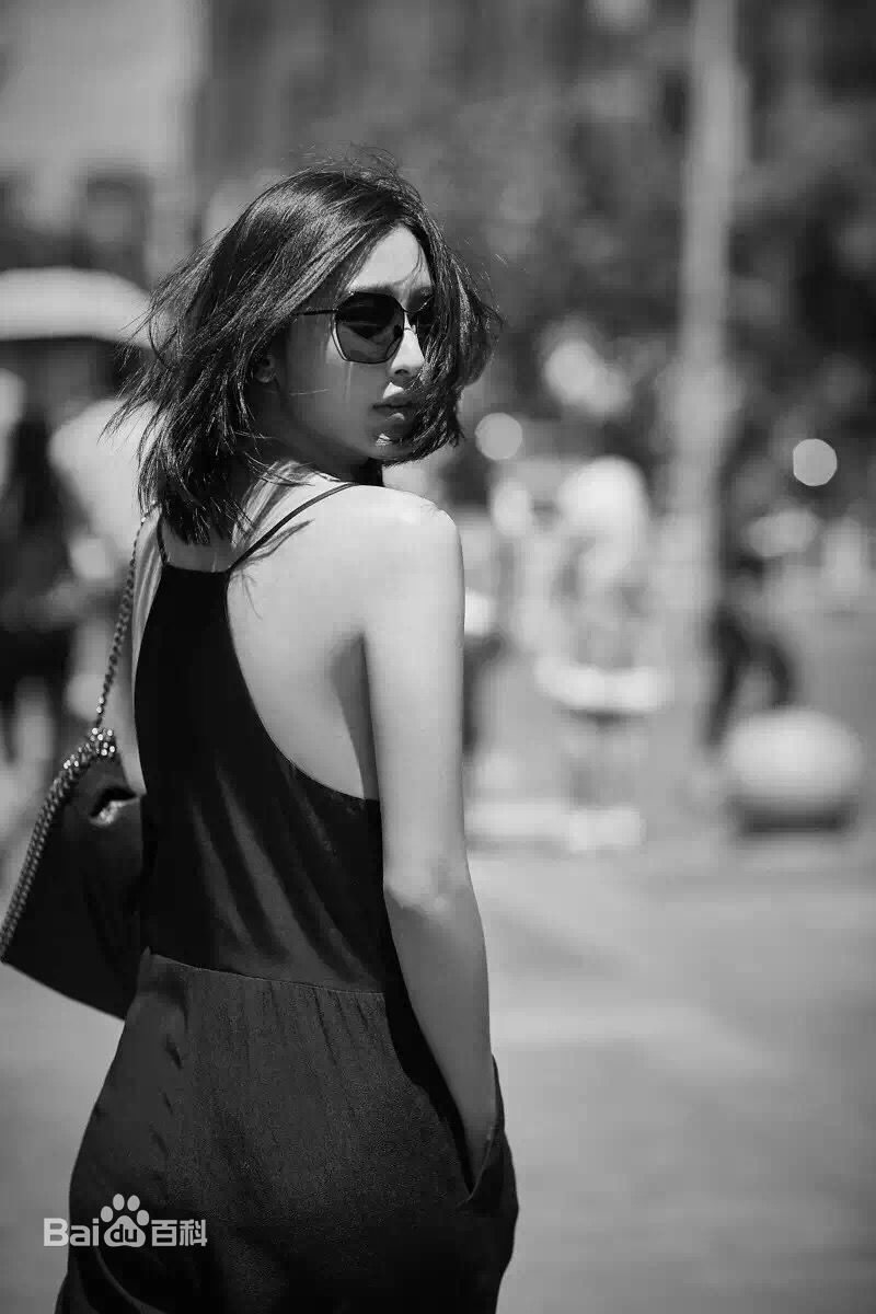 最新张俪(Zhang Li)性感图片