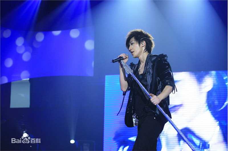 乔任梁(Kimi)20081101我爱摇滚上海演唱会壁纸壁纸