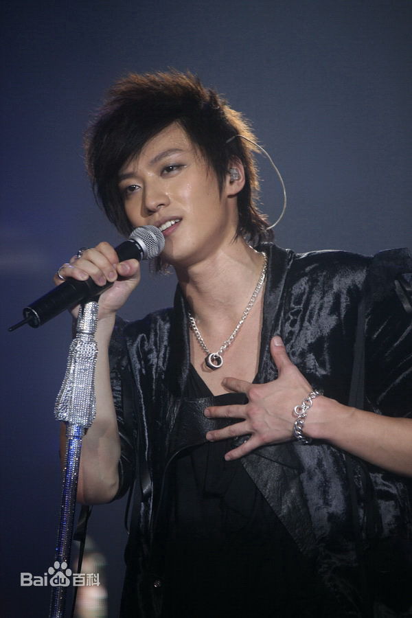 乔任梁(Kimi)20081101我爱摇滚上海演唱会壁纸壁纸