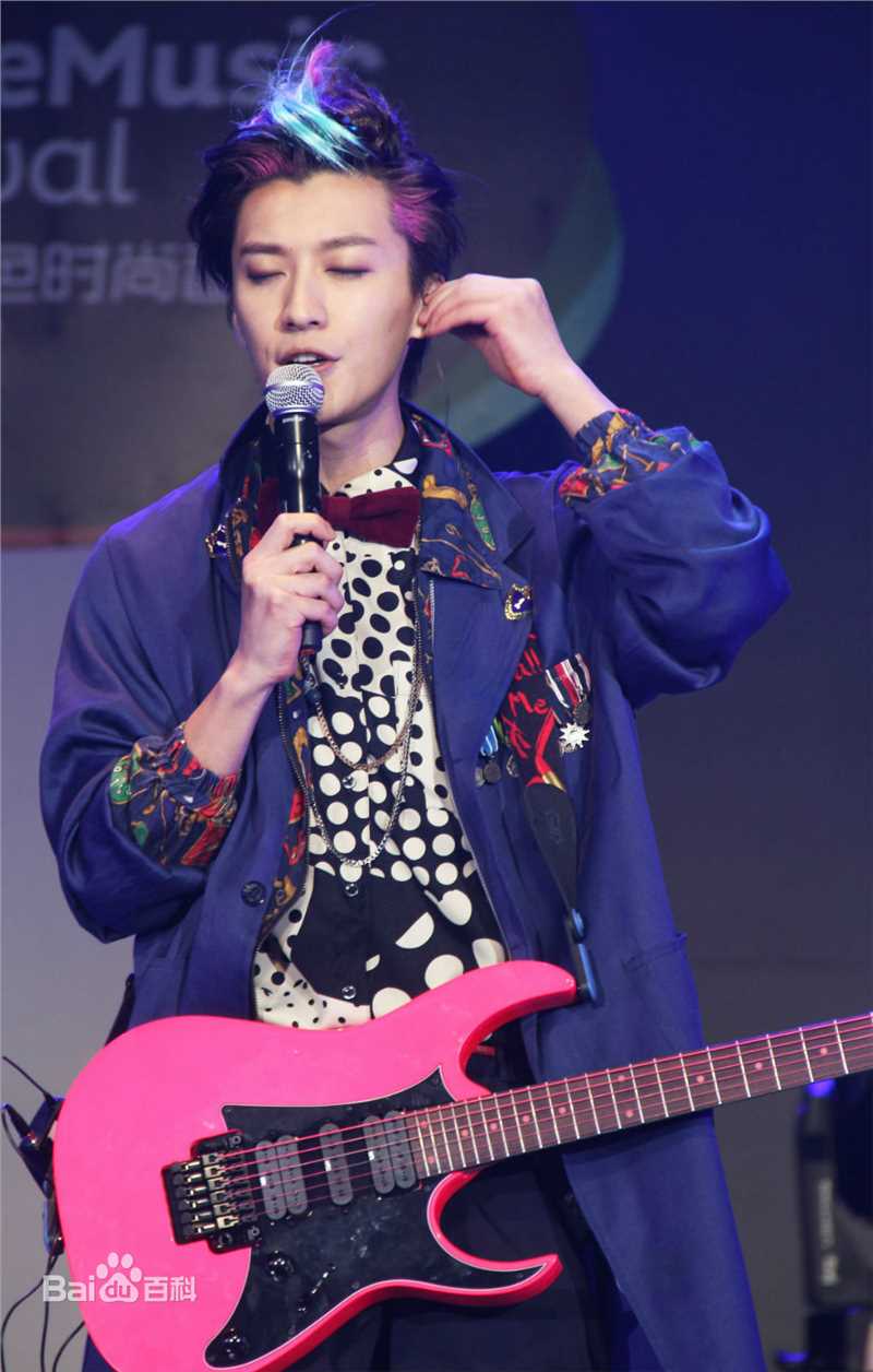 乔任梁(Kimi)音乐节LIVE现场性感图片壁纸