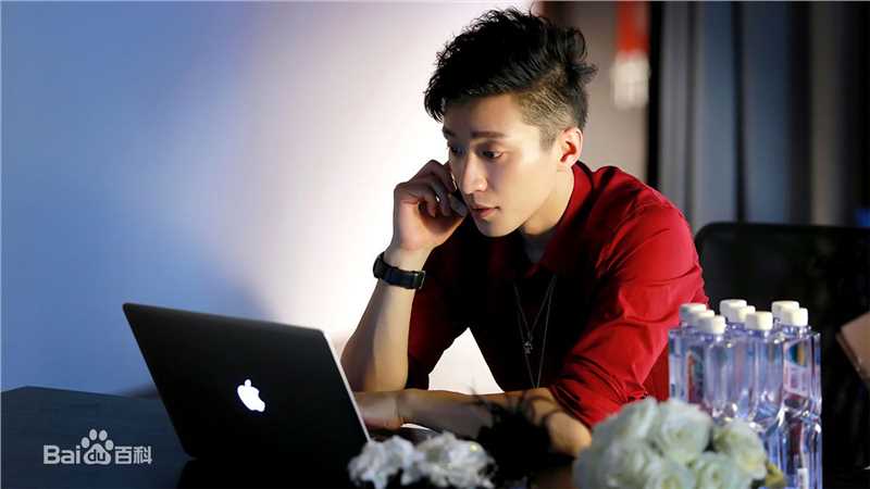 最新乔任梁(Kimi)在《爱情回来了》饰承磊中的壁纸