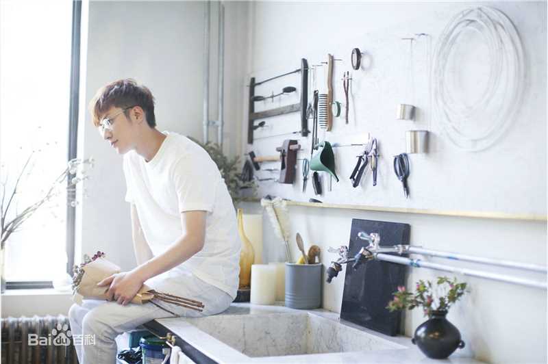 乔任梁(Kimi)在《昕薇》中的