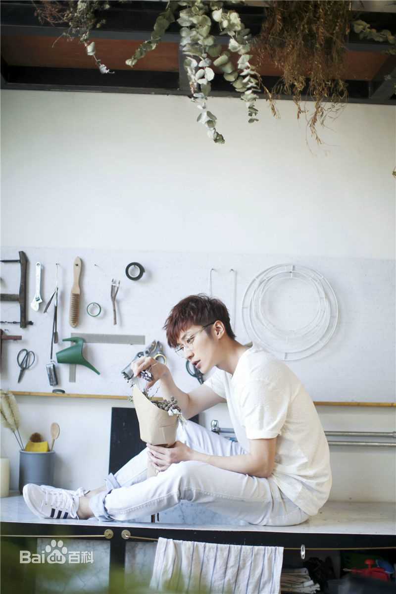 乔任梁(Kimi)在《昕薇》中的