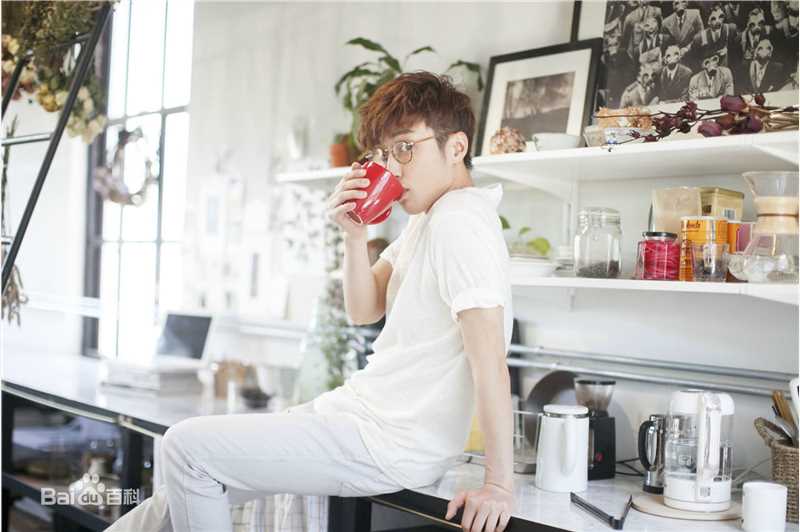 乔任梁(Kimi)在《昕薇》中的