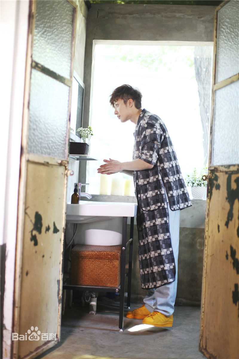 乔任梁(Kimi)在《昕薇》中的