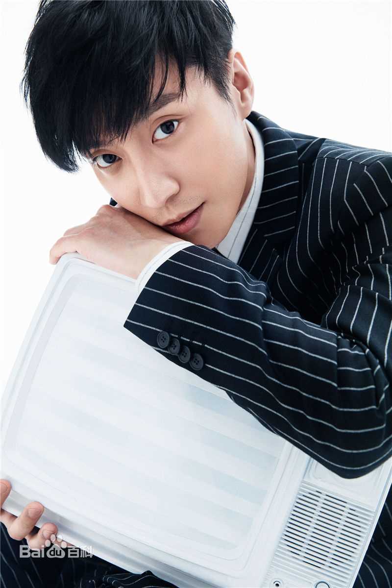 乔任梁(Kimi)最新宣传壁纸