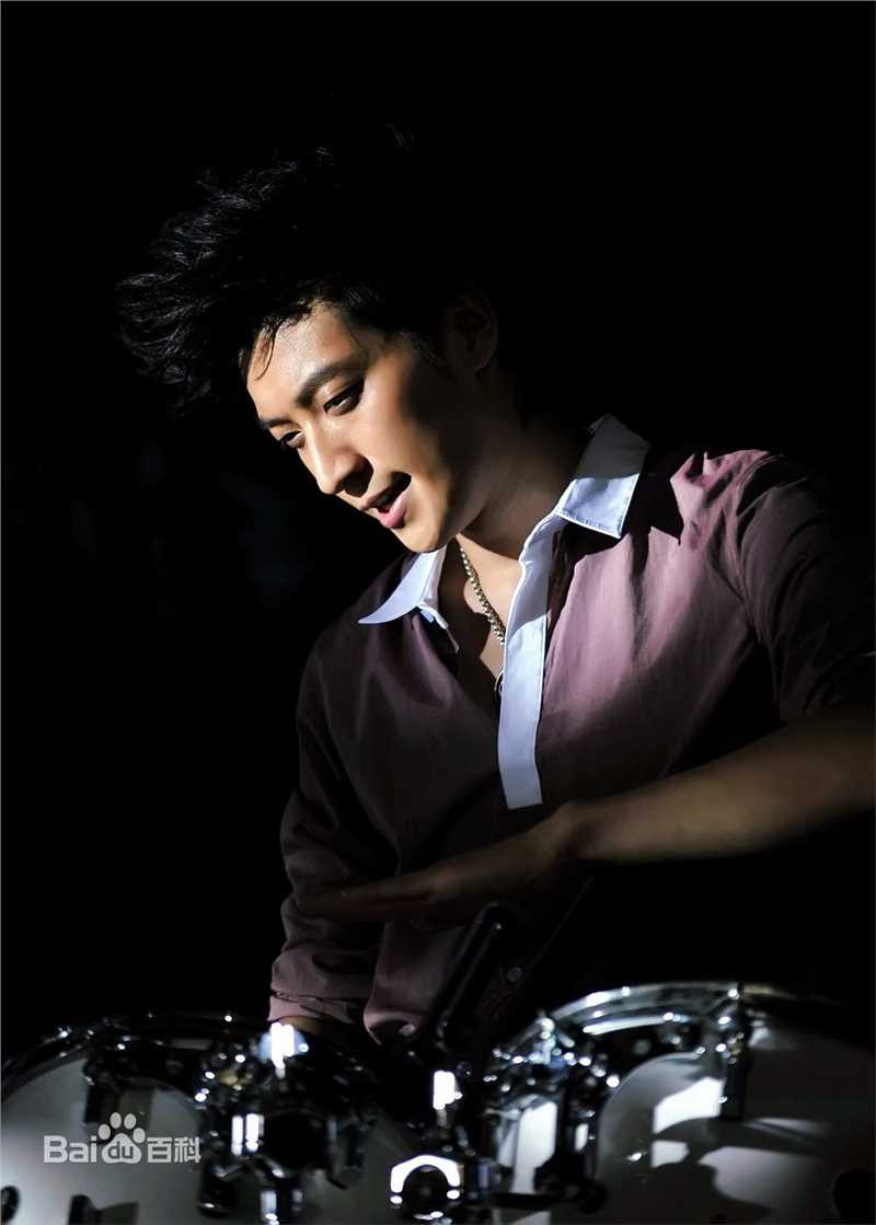 乔任梁(Kimi)2010年《戒烟不戒酒》最优质剧照