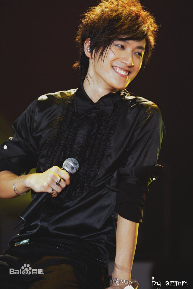 乔任梁(Kimi)2008.11 上海演唱会素颜照相册