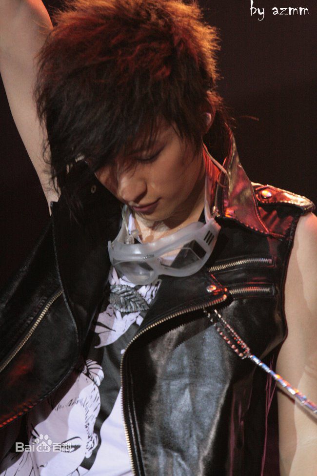 乔任梁(Kimi)2008.11 上海演唱会素颜照相册