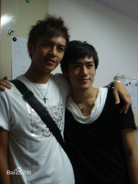 沈建宏(Kris John)参演活动照片素颜照相册