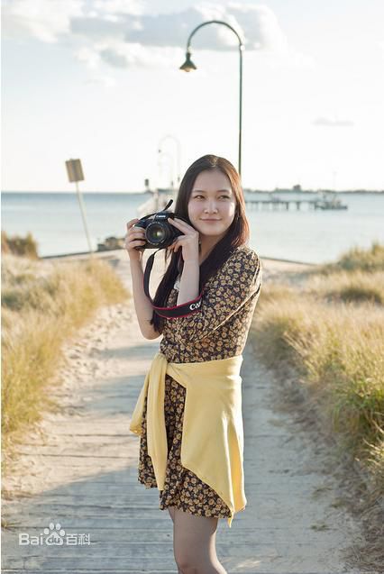 张子琪(Serena)子琪墨尔本生活照壁纸壁纸