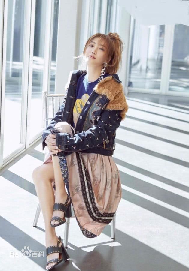 应采儿(Cherrie Ying)最新时尚壁纸