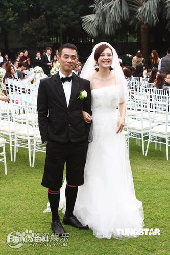 应采儿(Cherrie Ying)陈小春婚礼生活照相册